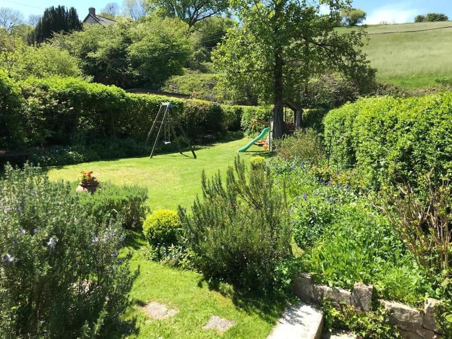 Cedra Cottage - Vintage Country Hideaway Axminster Eksteriør billede